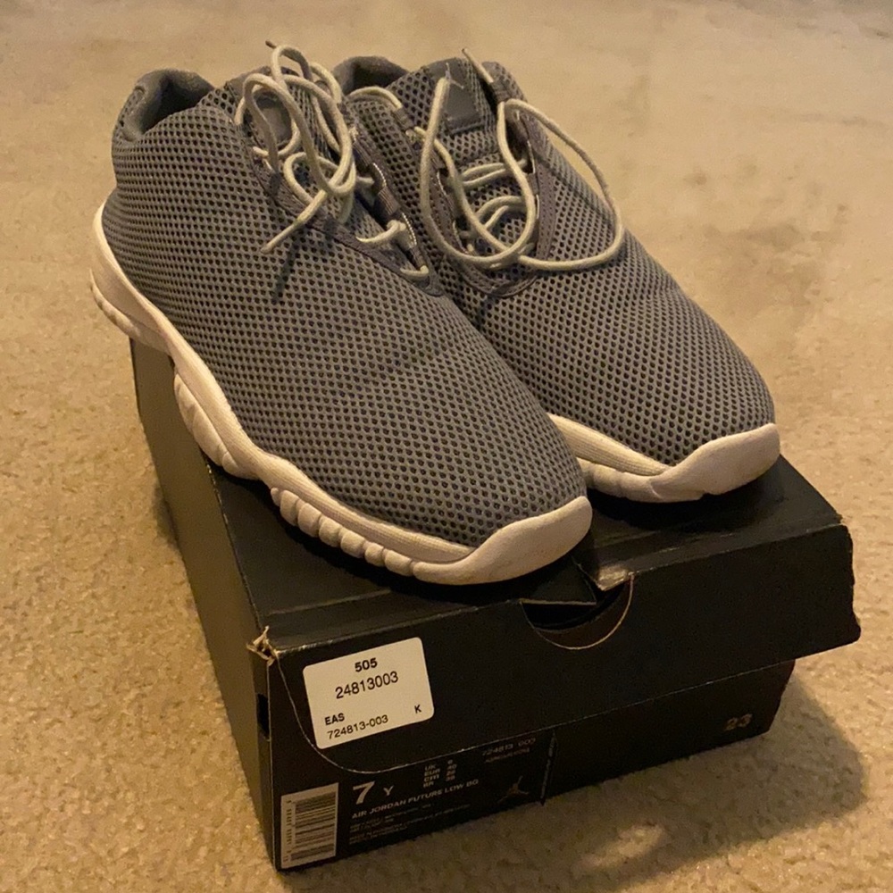 7Y Air Jordan Future Low RG